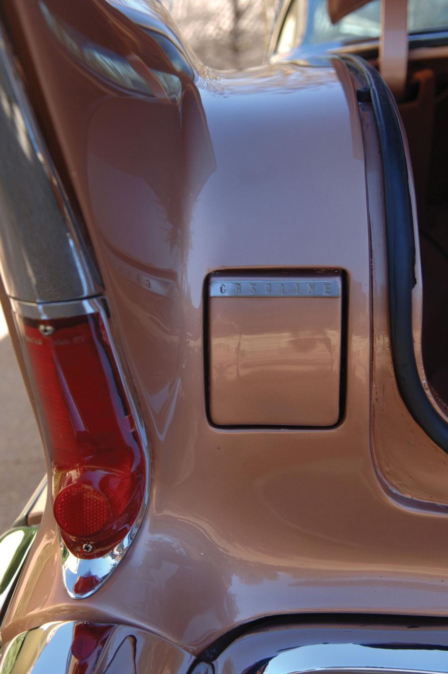  Cadillac Eldorado Brougham 1957 года  (фото 16 из 25)
